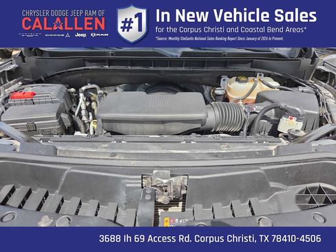 Used 2023 GMC Yukon AT4 w/ AT4 Premium Plus Package AWD/4WD image 17