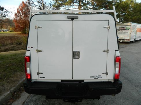 Used 2019 Ford F350 XL w/ Power Equipment Group image 10