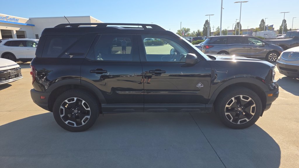 Used 2022 Ford Bronco Sport Outer Banks w/ Tech Package AWD/4WD image 6