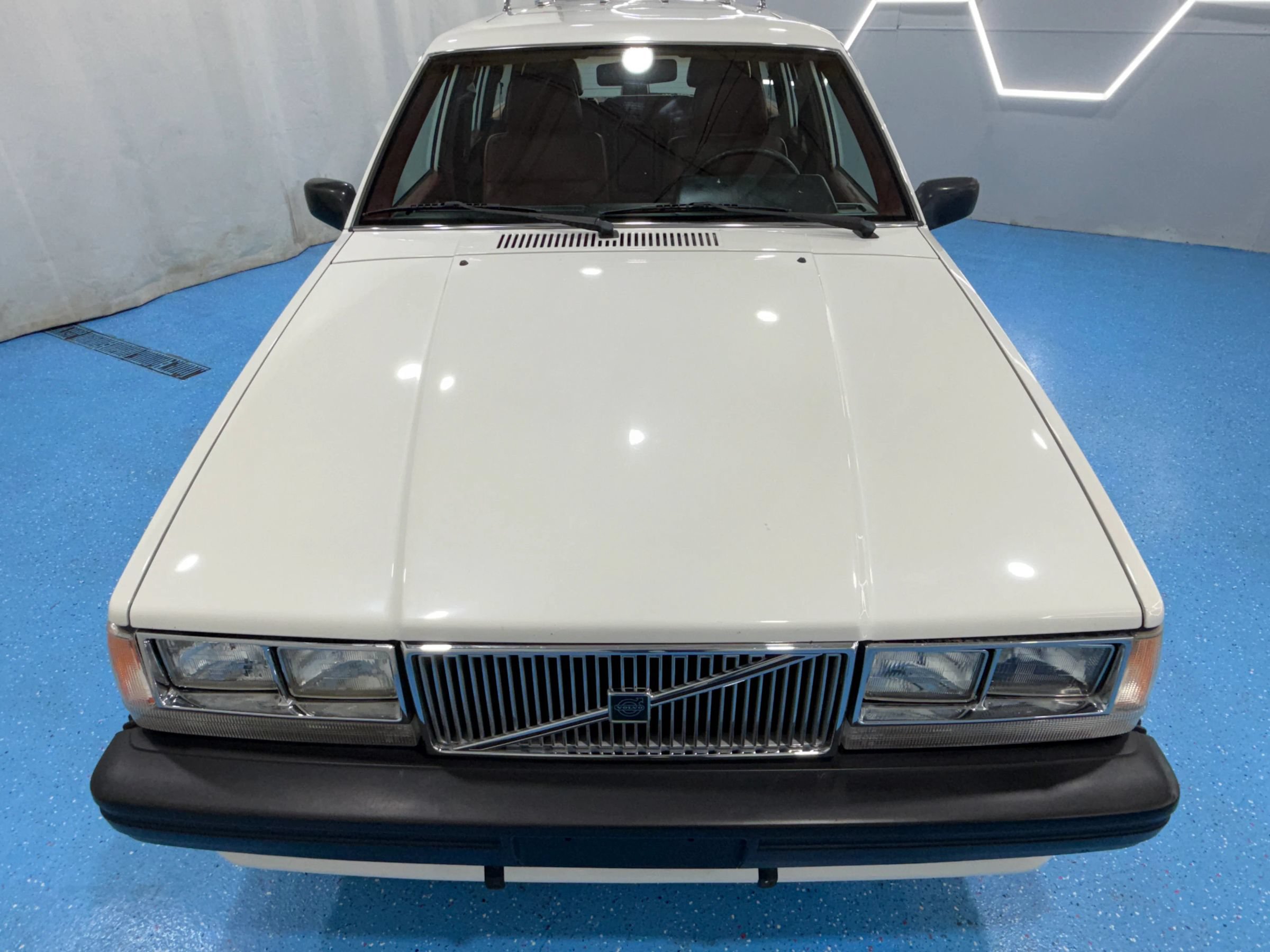 Used 1988 Volvo 740 GLE RWD image 10