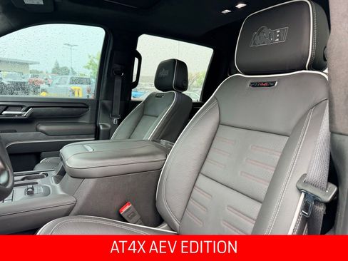 Used 2025 GMC Sierra 2500 AT4X w/ AT4X AEV Edition image 4