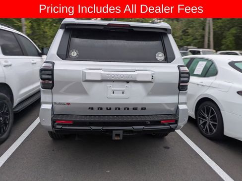 Used 2025 Toyota 4Runner TRD Sport AWD/4WD image 6