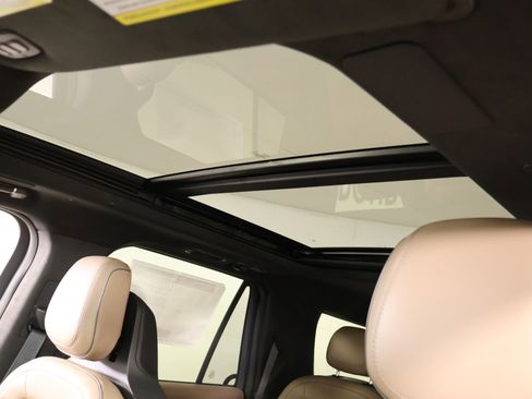 New 2026 Lincoln Navigator Black Label AWD/4WD image 17