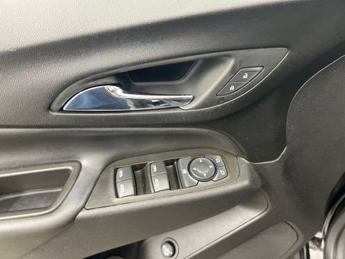 Used 2024 Chevrolet Equinox LT AWD/4WD image 13