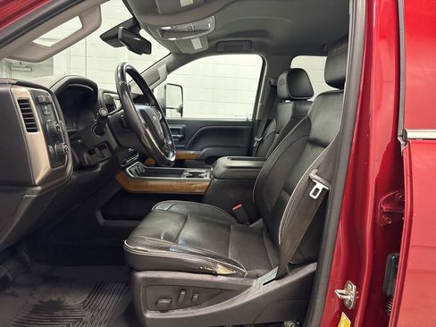 Used 2018 Chevrolet Silverado 2500 High Country image 10