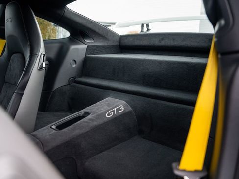 Used 2014 Porsche 911 GT3 image 24