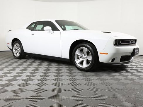 Certified 2023 Dodge Challenger SXT image 3