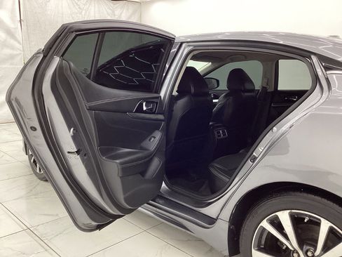 Used 2021 Nissan Maxima 3.5 SV w/ Floor Mat Group FWD image 22