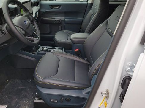 New 2025 Ford Maverick Lobo image 6