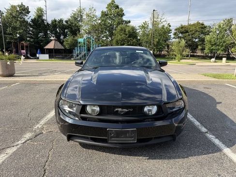 Used 2012 Ford Mustang GT Premium w/ HID Headlamps & Security Pkg RWD image 20