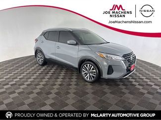 Used 2023 Nissan Kicks SV video 1