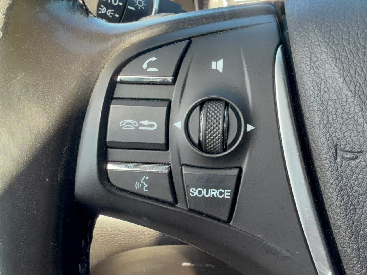 Used 2020 Acura TLX w/ Technology Package FWD image 18