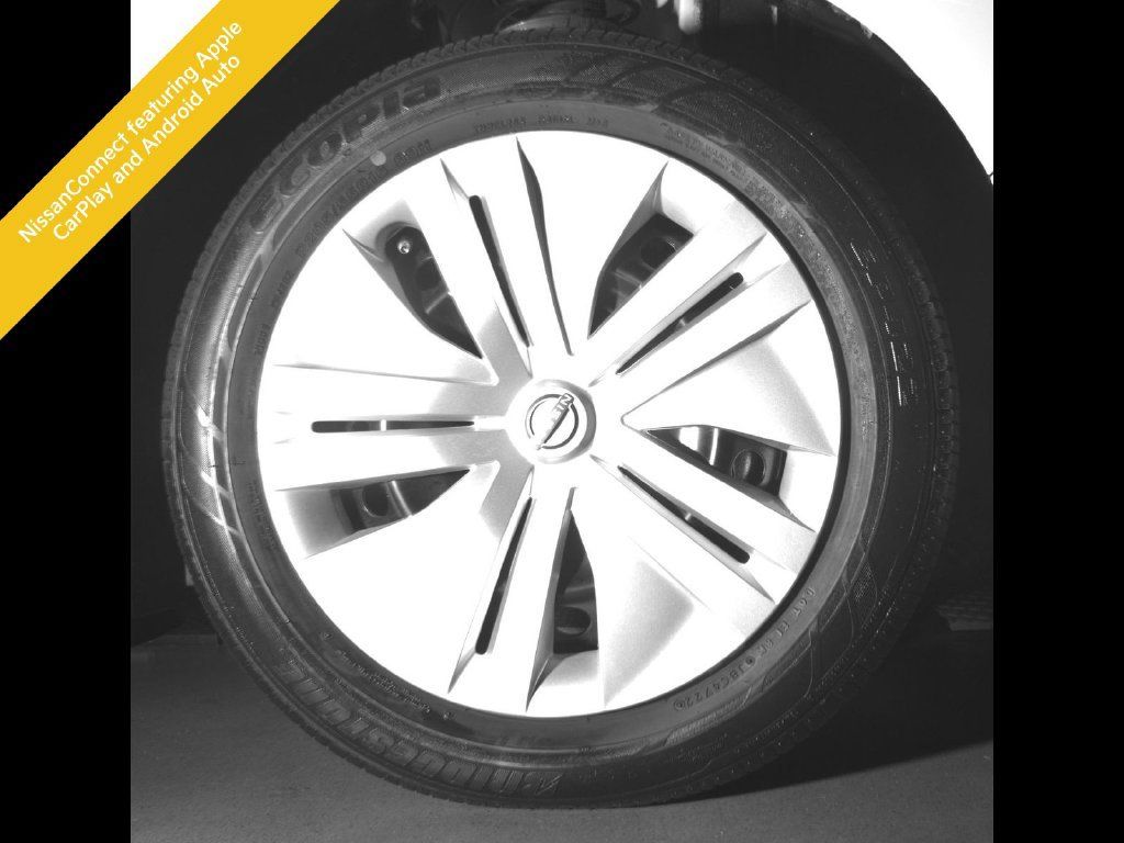 Used 2025 Nissan Leaf S FWD image 9