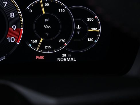 Used 2026 Porsche 911 GT3 RWD image 14