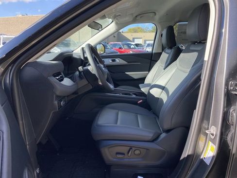 New 2026 Ford Explorer Active image 4