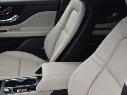 New 2026 Lincoln Corsair Grand Touring image 10