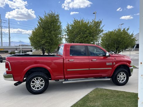 Used 2016 RAM 2500 Laramie w/ Convenience Group AWD/4WD image 6