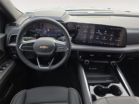 New 2026 Chevrolet Suburban Premier image 10