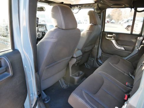 Used 2014 Jeep Wrangler Unlimited Sahara w/ Dual Top Group image 4