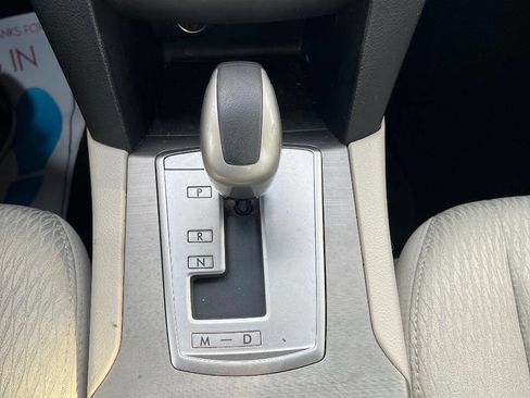Used 2010 Subaru Legacy 2.5i Premium image 15