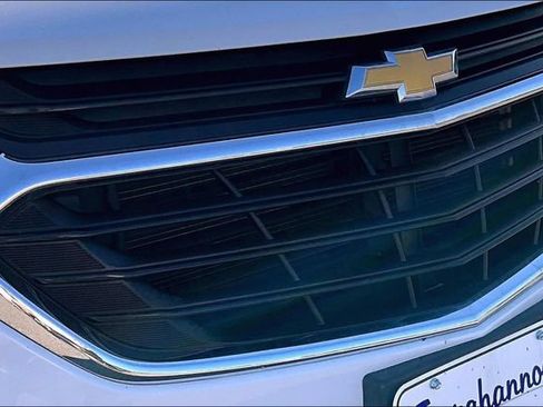 Used 2021 Chevrolet Equinox LS w/ LS Convenience Package FWD image 30