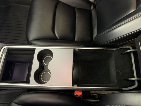 Used 2022 Tesla Model 3 Performance image 20