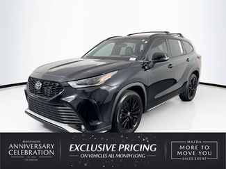 Used 2023 Toyota Highlander XSE FWD video 1