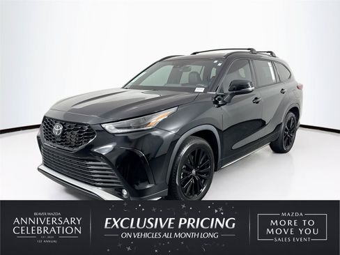 Used 2023 Toyota Highlander XSE FWD image 1