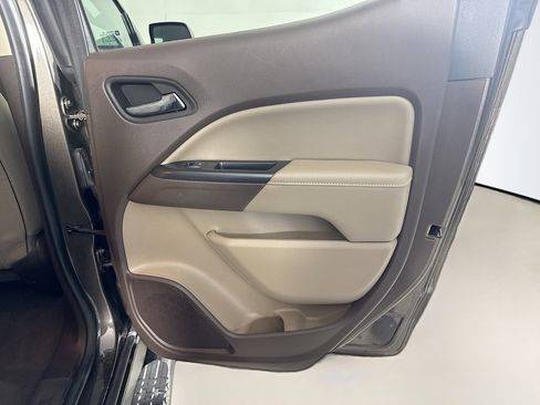 Used 2020 GMC Canyon SLE w/ SLE Convenience Package image 28