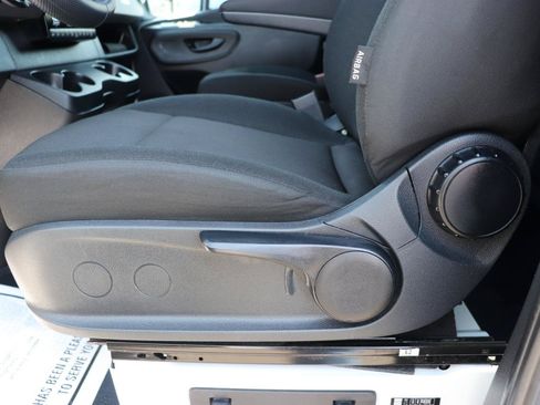 Used 2025 Mercedes-Benz Sprinter 2500 image 45