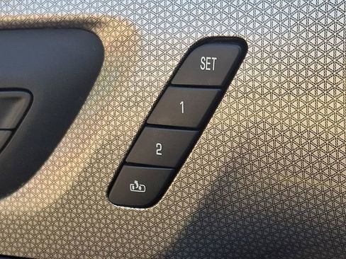 Certified 2023 Chevrolet Traverse Premier w/ Redline Edition AWD/4WD image 28