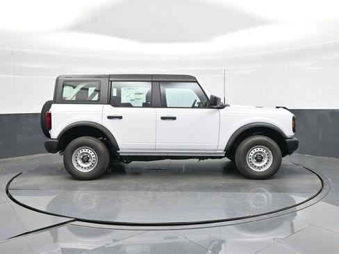 New 2025 Ford Bronco 4-Door image 15