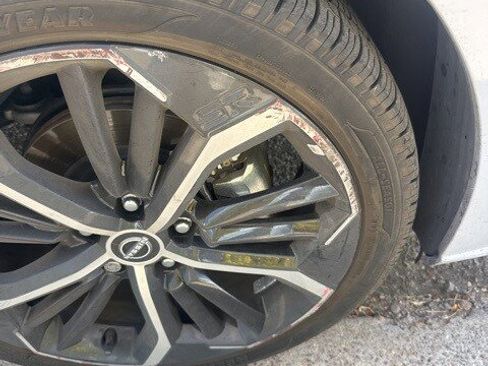 Certified 2024 Nissan Altima 2.5 SR image 8