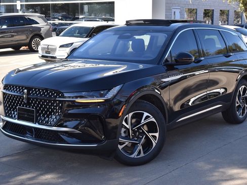 New 2026 Lincoln Nautilus Premier w/ Equipment Group 102A image 12