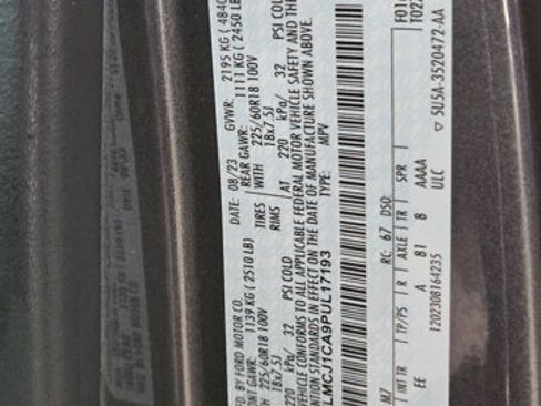 Used 2023 Lincoln Corsair FWD w/ Rear Removable Package Tray image 18
