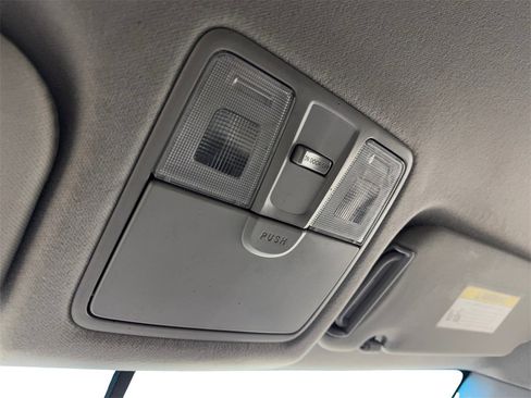 Used 2016 Hyundai Elantra SE w/ Option Group 02 image 71