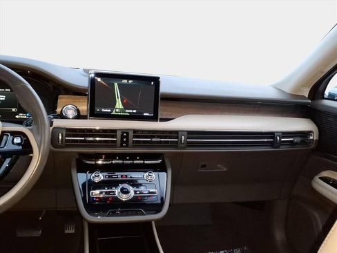 Used 2022 Lincoln Corsair Grand Touring image 14