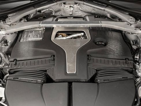 Used 2021 Aston Martin DBX image 60