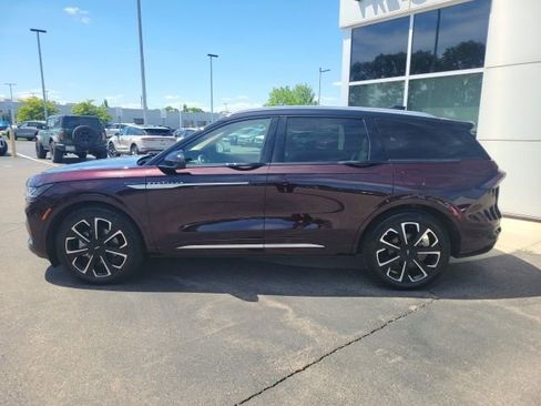 Certified 2024 Lincoln Nautilus Reserve w/ Equipment Group 202A AWD/4WD image 4
