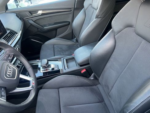 Certified 2022 Audi SQ5 Premium image 3