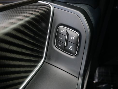 Used 2025 Ford F150 Raptor AWD/4WD image 27