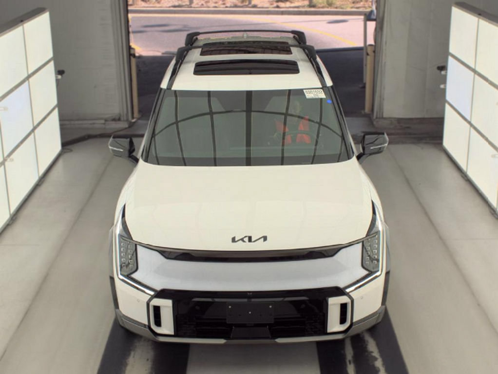 Used 2026 Kia EV9 GT-Line AWD/4WD image 3