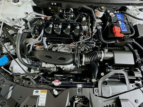 Certified 2025 Honda Accord LX image 29