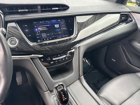 Used 2020 Cadillac XT6 Premium Luxury FWD image 24
