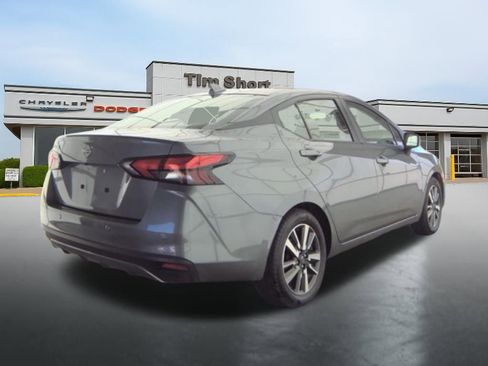 Used 2025 Nissan Versa SV FWD image 8