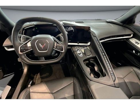 Used 2023 Chevrolet Corvette Stingray Preferred Cpe w/ 2LT RWD image 17