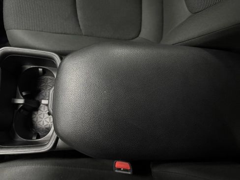 Used 2024 Toyota RAV4 LE image 18