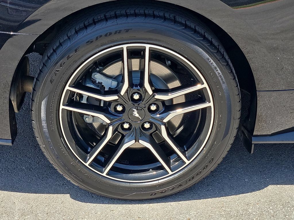 Used 2020 Ford Mustang GT RWD image 7