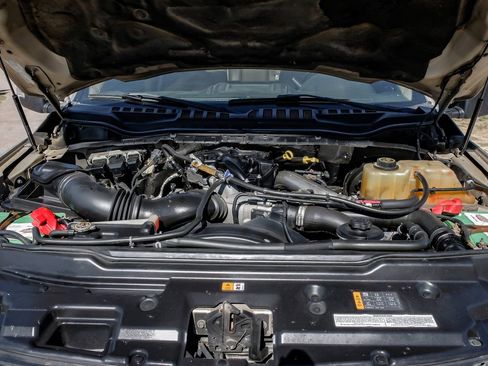 Used 2017 Ford F250 Lariat w/ Lariat Ultimate Package image 57