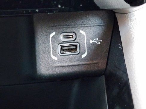 Used 2022 Jeep Compass Limited w/ Sun and Sound Group image 6